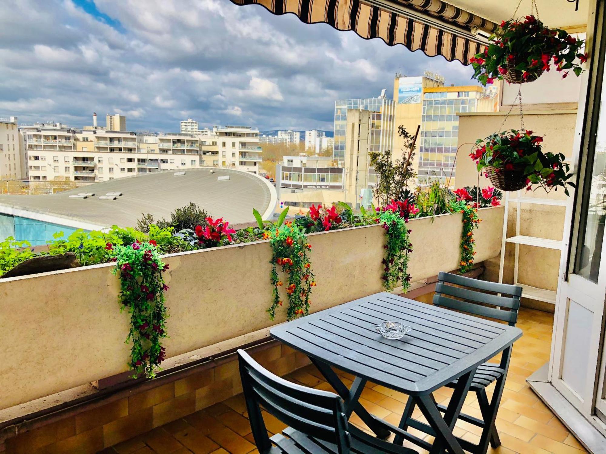 Chambre Privee En Colocation Dans Un Appartement Vaulx En Velin Centre المظهر الخارجي الصورة